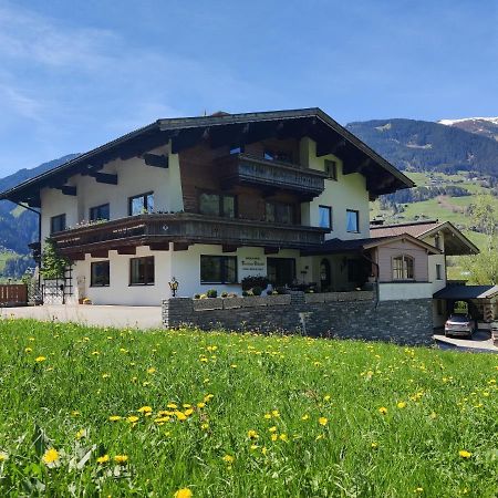 Landhaus Zillertal รามเซา เอม ซิลเลอร์ทาล ภายนอก รูปภาพ